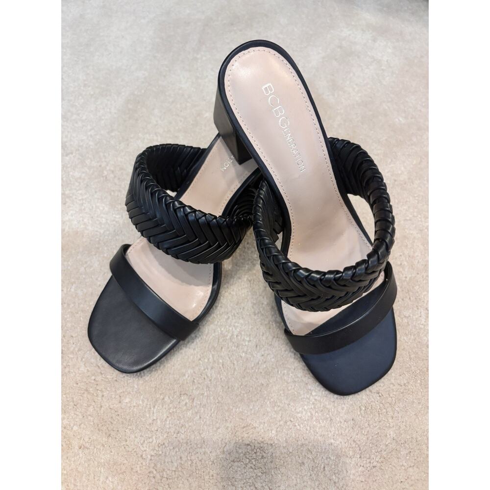 BCBG New Diliny Black Sandals 8.5